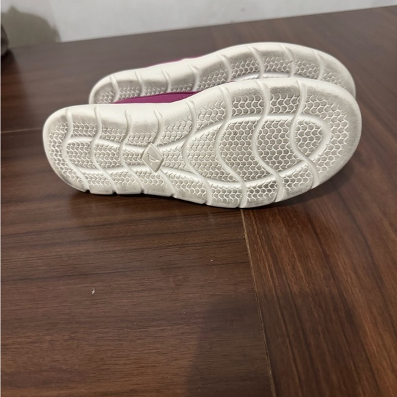 Sperry Captain's Moc Slip-on Sneakers In A Fuchsia Women's size 7.5 - Picture 5 of 6